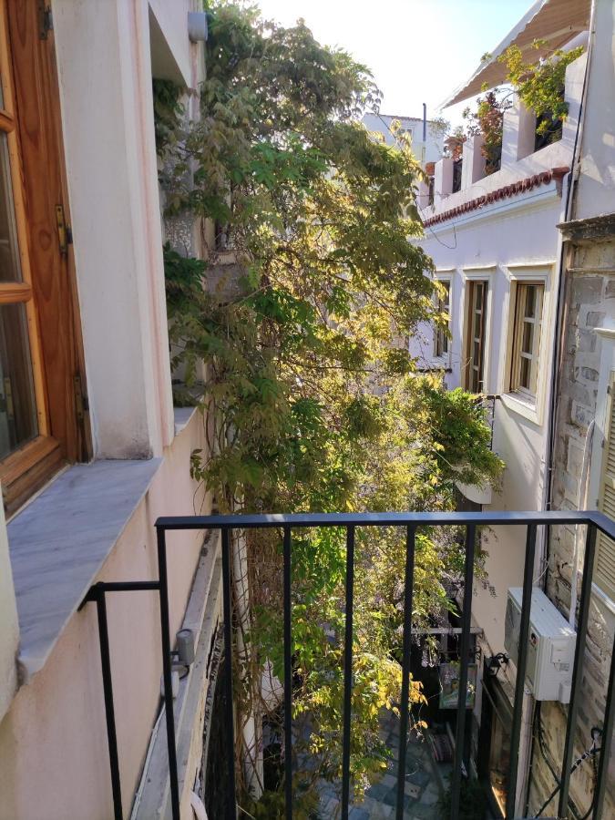 Homdwell Fine Living 2 Apartment Ermoupoli Exterior photo